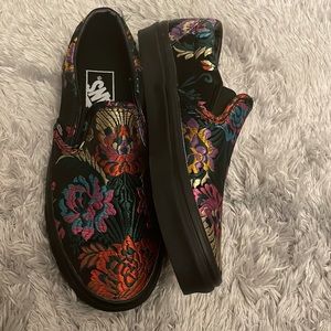Vans Festival Satin Black slip on